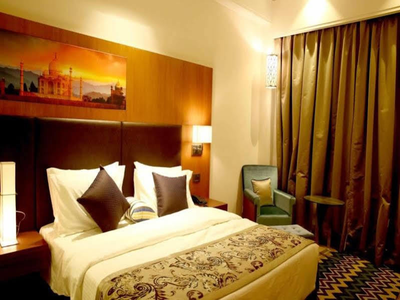 The P L Palace Hotel 4*